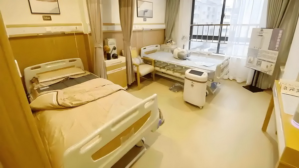 情锁红颜