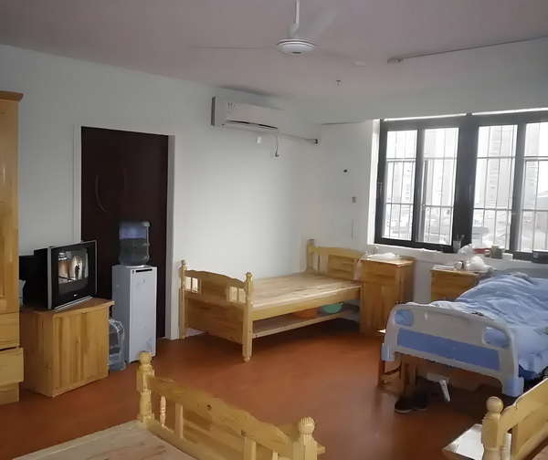 弃妇有毒：腹黑爵爷禽深款款
